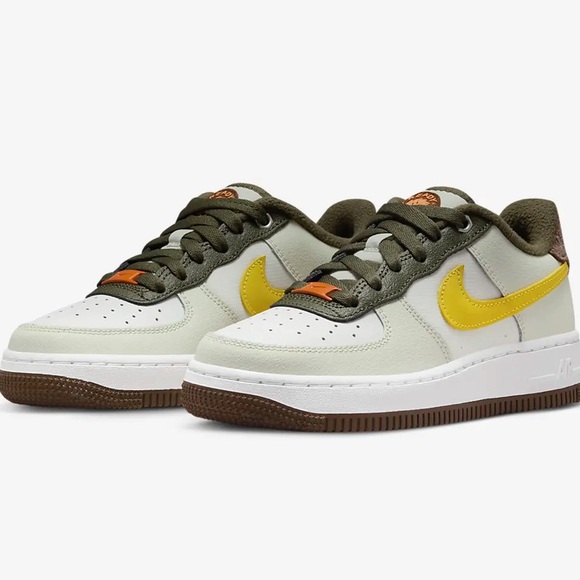 Nike Air Force 1 LV8 GS - Summit White / Vivid Sulfur (5.5 Youth = 7 Women's) - Picture 1 of 11